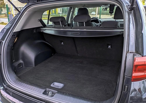 Kia Sportage cena 82900 przebieg: 78200, rok produkcji 2019 z Wrocław małe 379